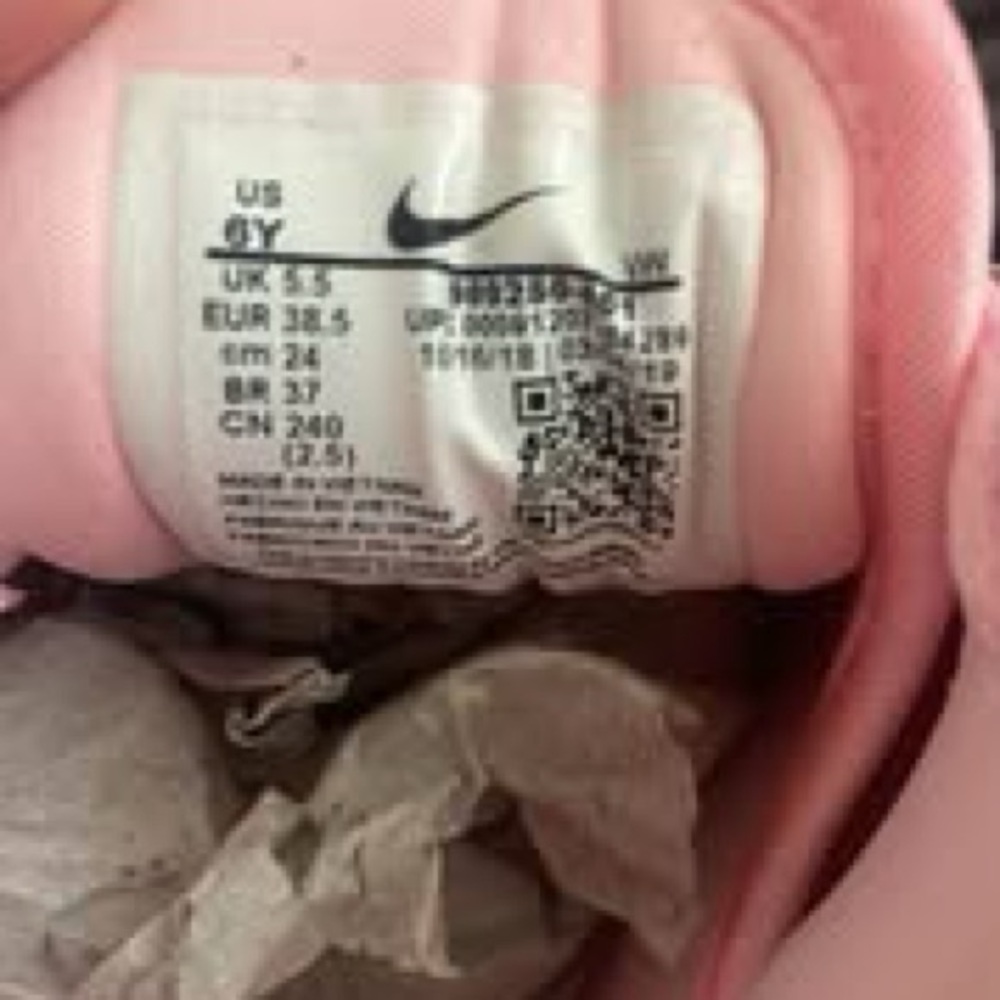 Nike Girls Pink Mesh Golf Shoes with White Swoosh 6Y - Picture 4 of 4